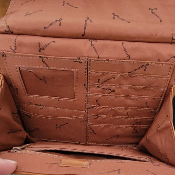 Lavive VTG Genuine Columbian Leather Boho Crossbody Purse Bag Cognac - Picture 15 of 16